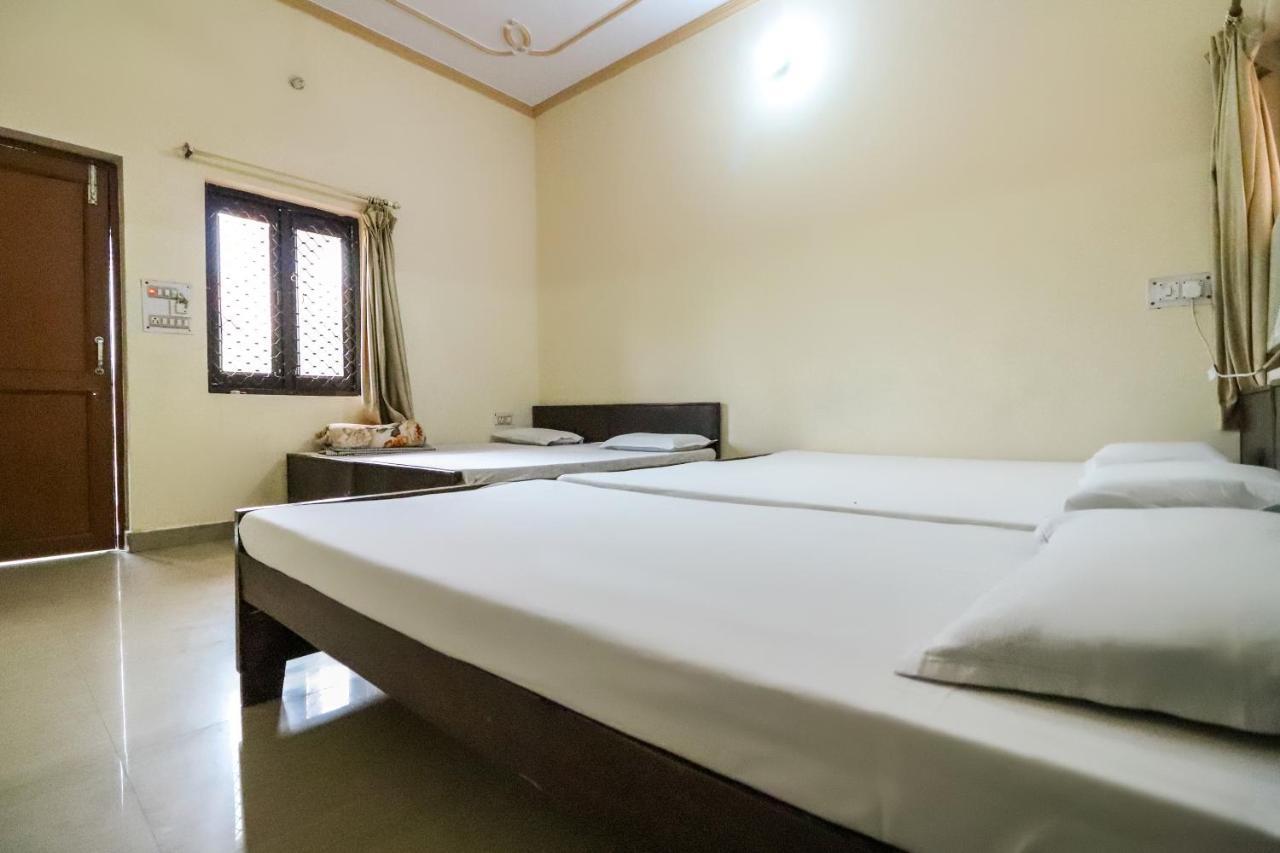Spot On 60838 Shri Giriraj Dham Otel Govardhan Dış mekan fotoğraf